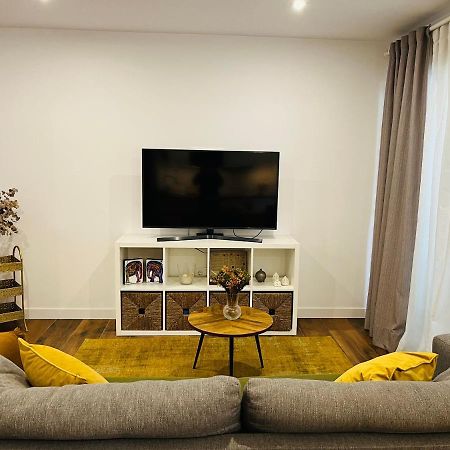 Petit Apartment Los Remedios Sevilla Exteriör bild