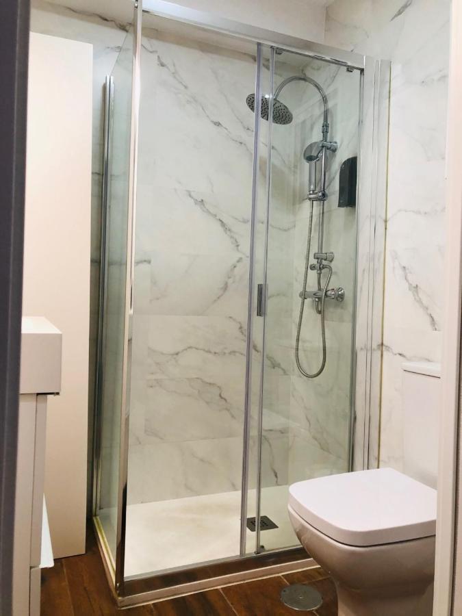 Petit Apartment Los Remedios Sevilla Exteriör bild