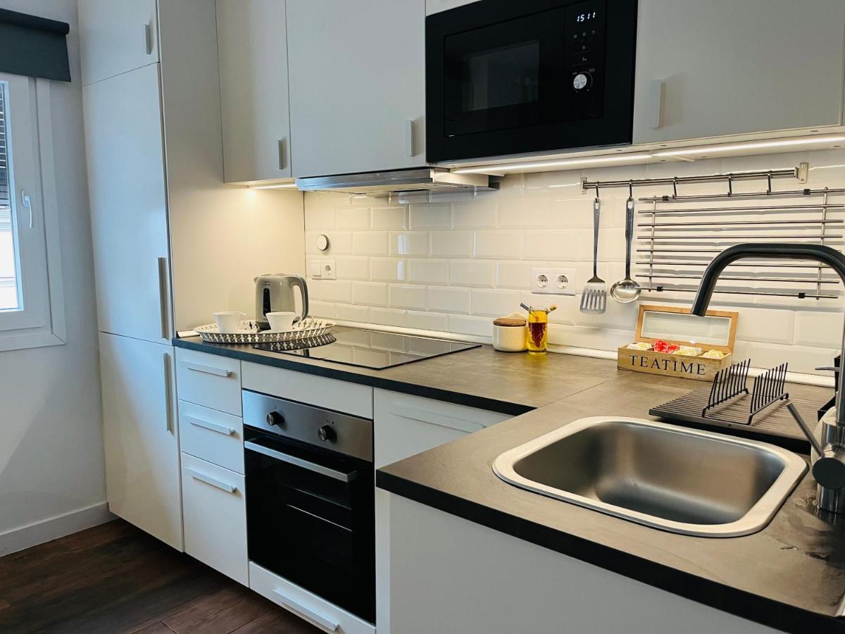 Petit Apartment Los Remedios Sevilla Exteriör bild