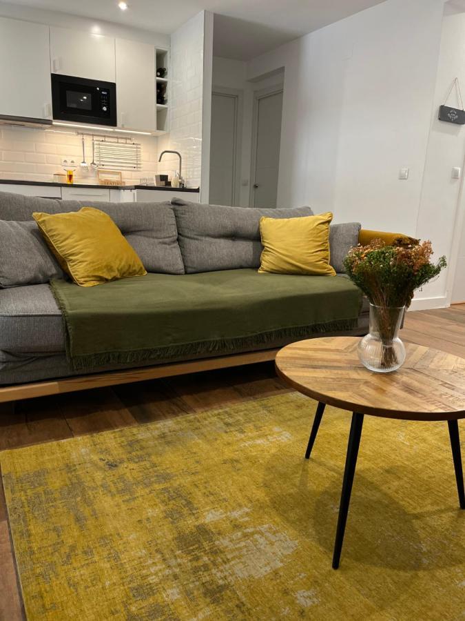 Petit Apartment Los Remedios Sevilla Exteriör bild