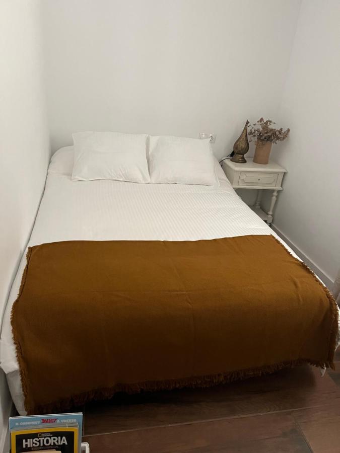 Petit Apartment Los Remedios Sevilla Exteriör bild